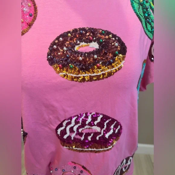 New! QUEEN OF SPARKLES Pink Sequin Donut Tee - Picture 7 of 13